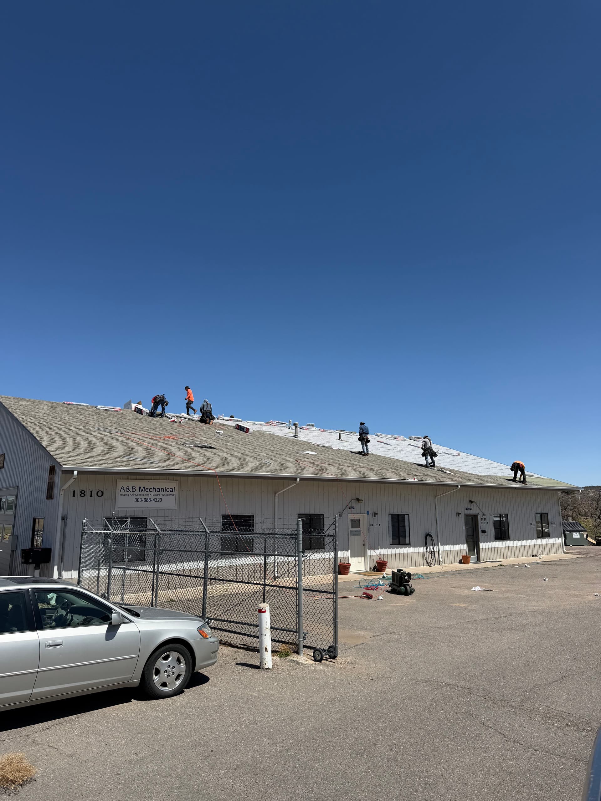 Gallery photos for Commercial Shingle Roof Installation at A&B Mechanical: Image #4