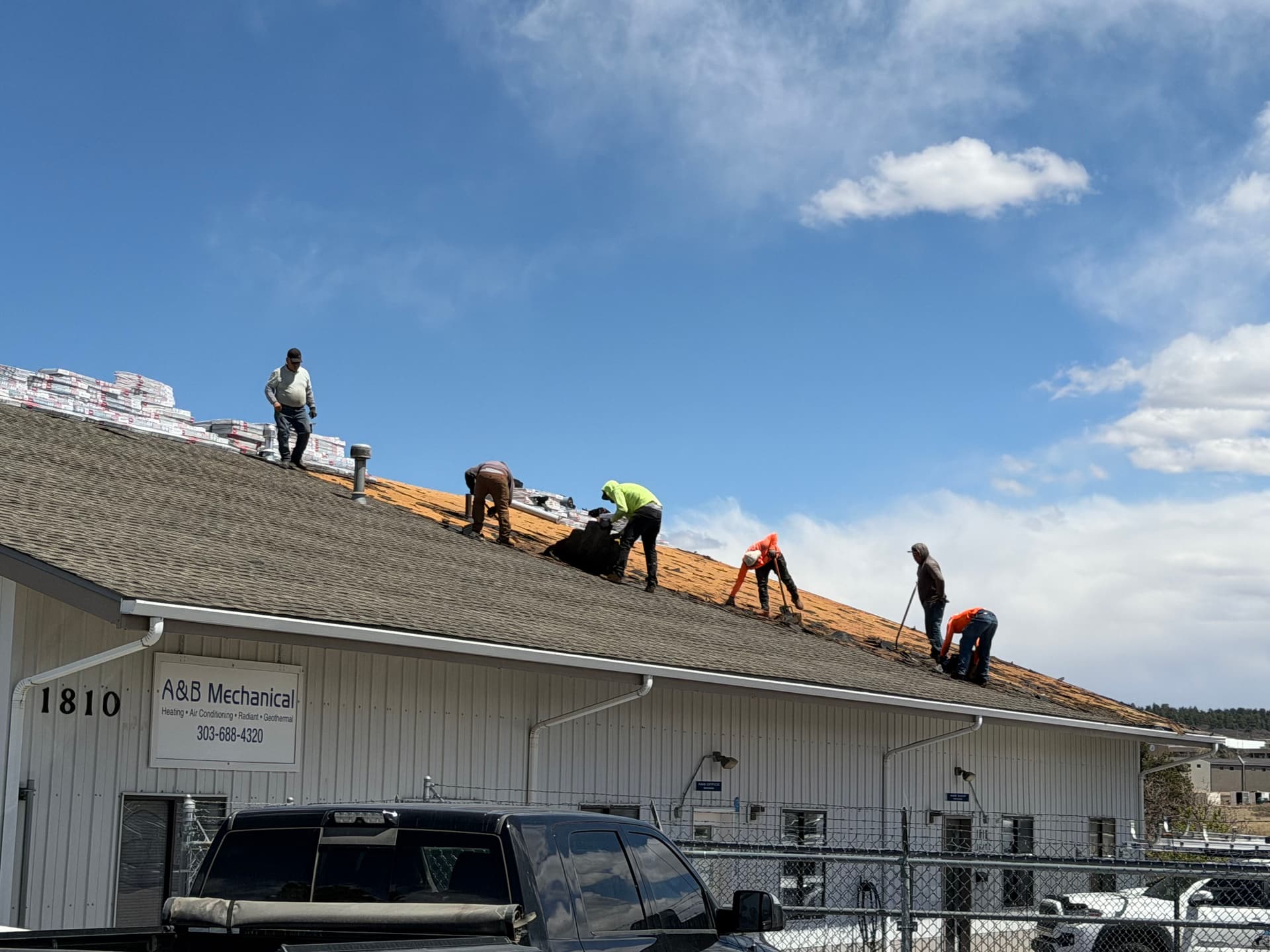 Gallery photos for Commercial Shingle Roof Installation at A&B Mechanical: Image #1
