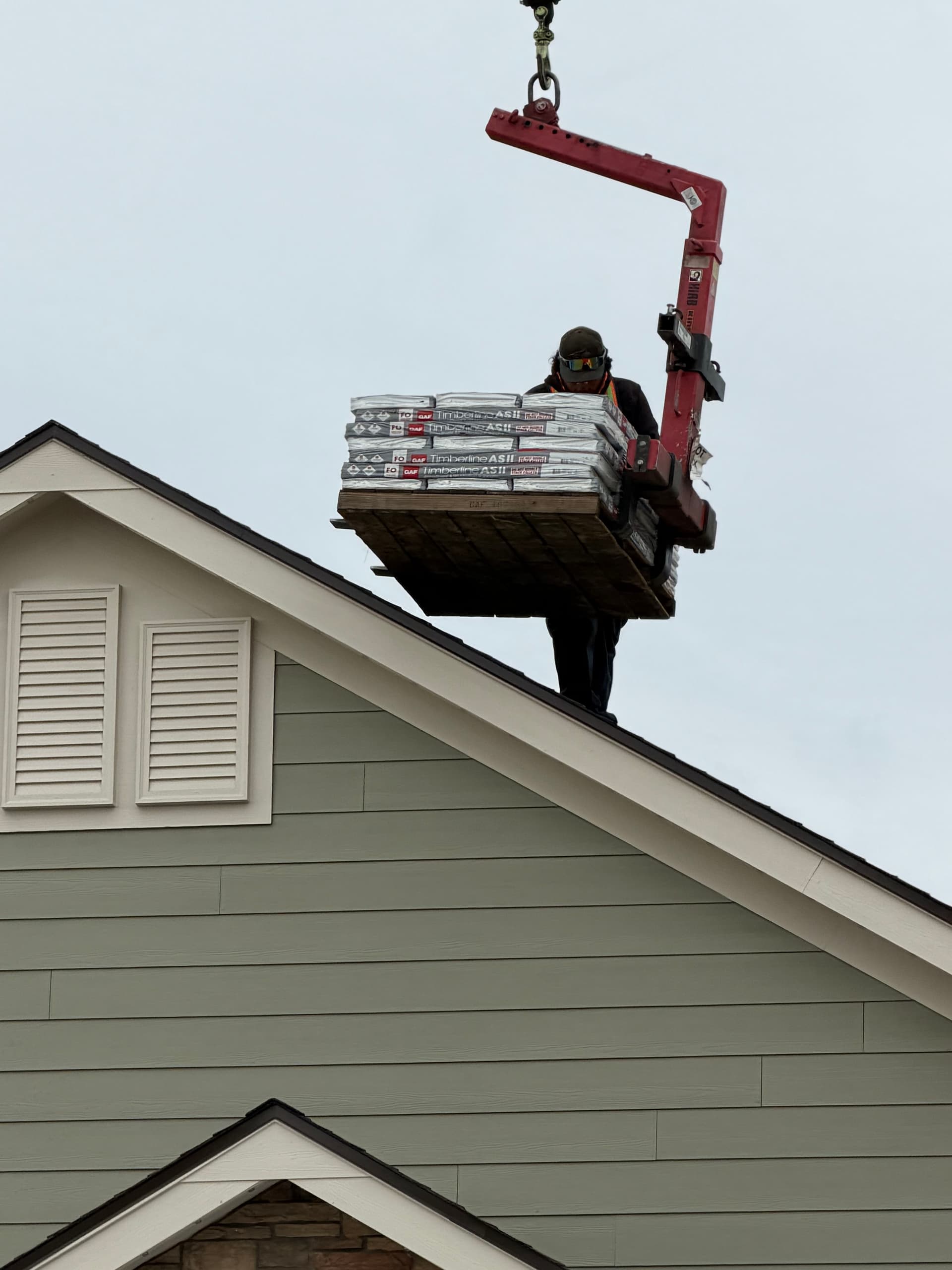 Gallery photos for GAF Golden Pledge Warranty Puts Brand New Shingles on This Roof: Image #2